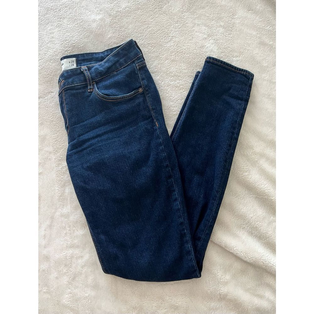 Abercrombie & Fitch Super Skinny Mid Rise Ripped Jeans